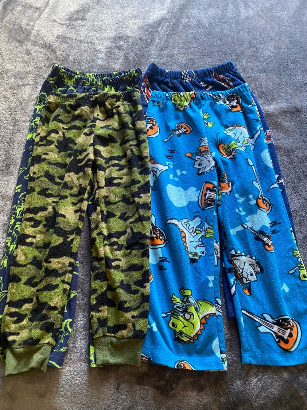 4 Pairs Boys Fleece Pajama Pants Size 5-6T - Blue Dino & Green Camo